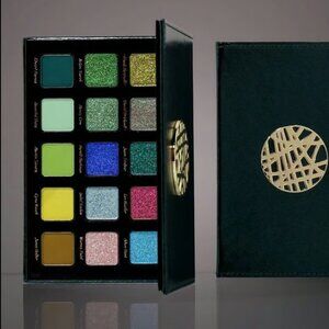 Adept Cosmetics Inspired Arrow Palette